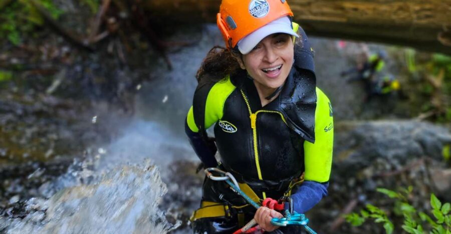 Seattle: Waterfall Canyoning Adventure + Photo Package!