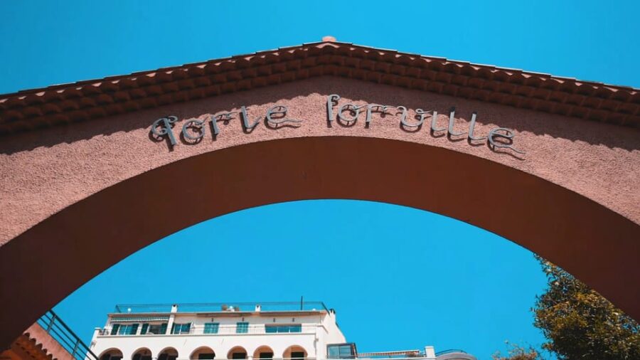 Secrets of Cannes: Private Guided Tour With a Local Expert