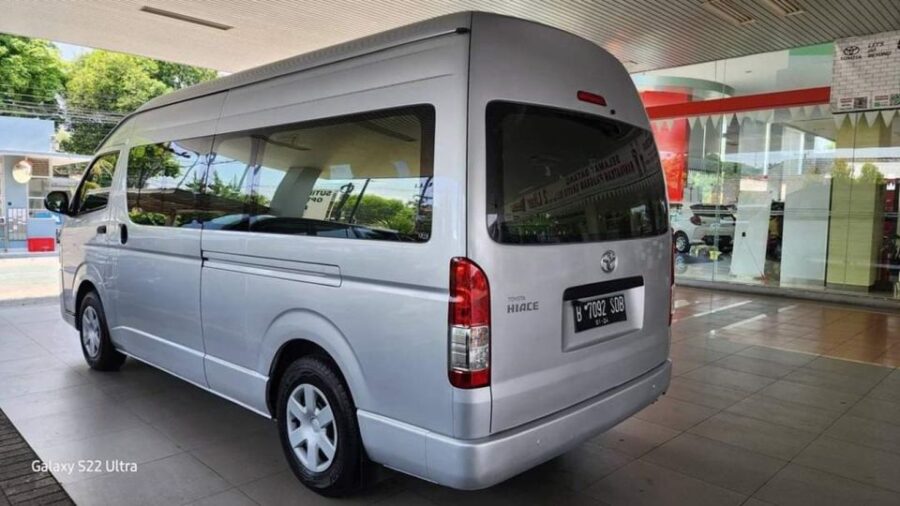 4 Best Private Car With Driver Services in Semarang