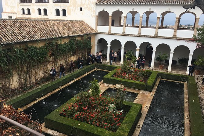 Semi Private Tour to the Alhambra From Nerja