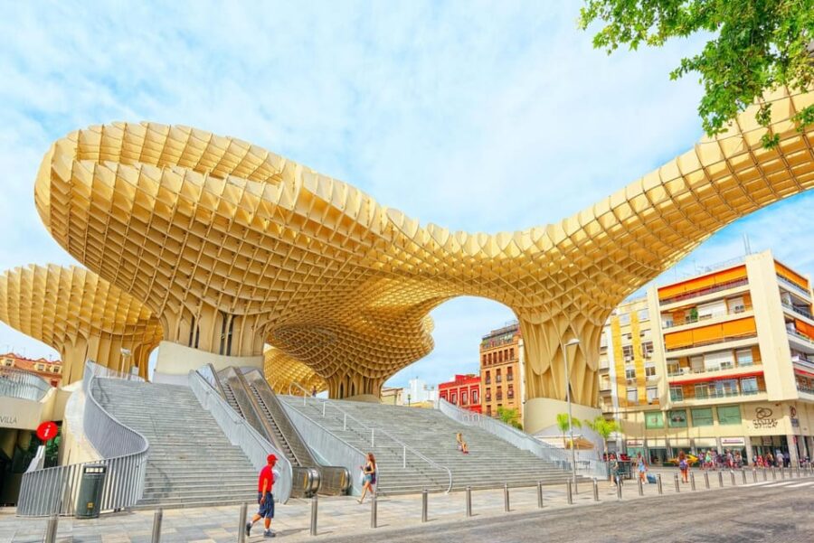 Seville: Express Walk With a Local in 60 Minutes - Activity Overview