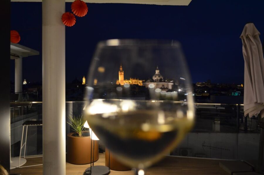 Seville: Flamenco Show & Roof Dinner With Cathedral Views - Flamenco Show Experience