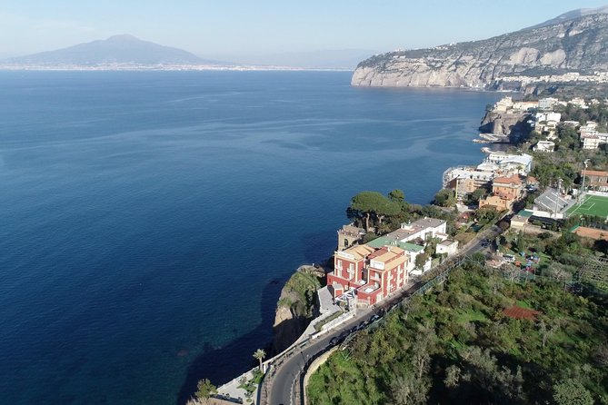 Shared Transfer From Naples Airport to Sorrento