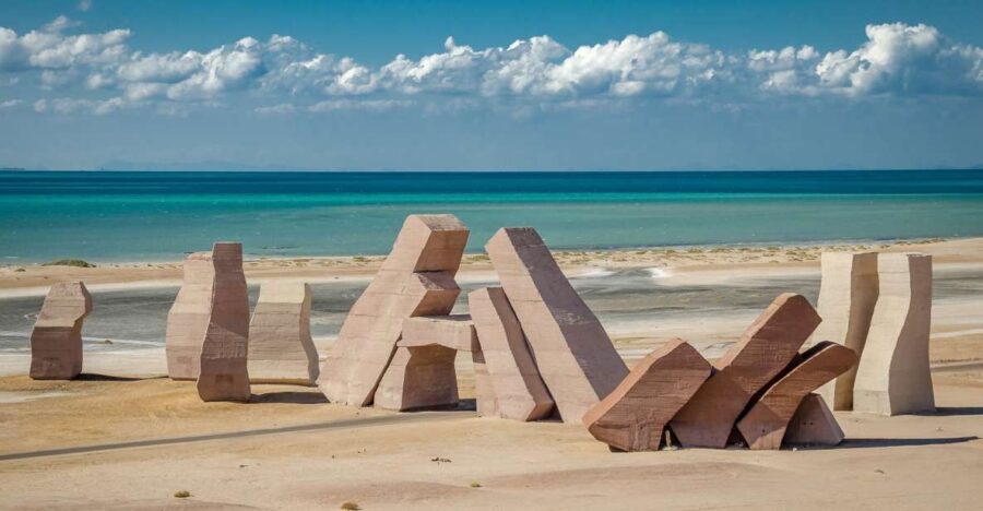 Sharm El-Sheikh: Ras Mohammed Park and Magic Lake Day Tour