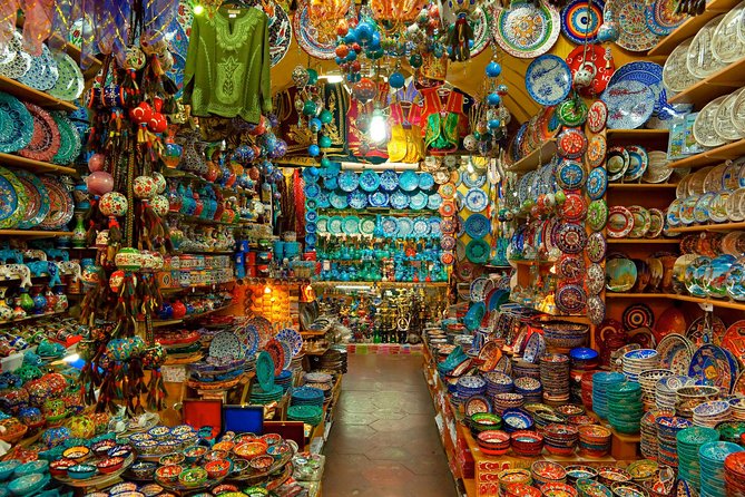 Shopping in Grand Bazaar - Meeting and Pickup Information