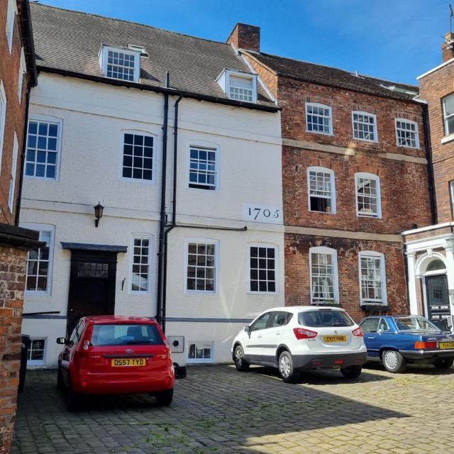 Shrewsbury: Walking Tour & Audio Guide of Darwins Origins - Charles Darwins Upbringing in Shrewsbury