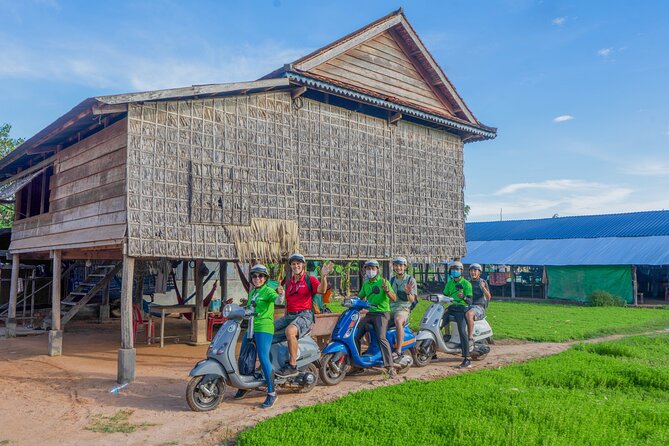 Siem Reap Countryside & Sunset Vespa Tour
