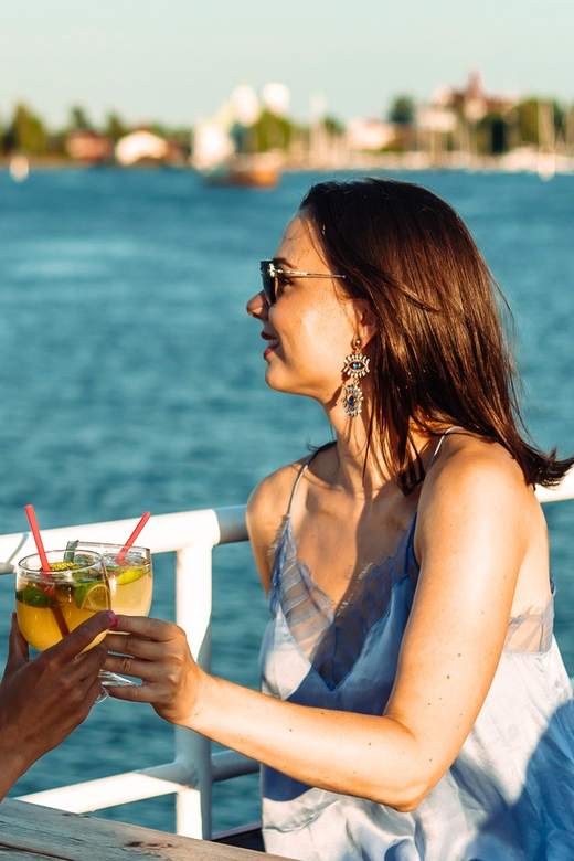 Sightseeing Cruise: Under the Bridges of Helsinki - Activity Overview