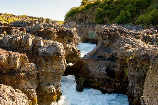 Silver Circle Tour: Lava Cave and Waterfalls Small-Group Day Tour