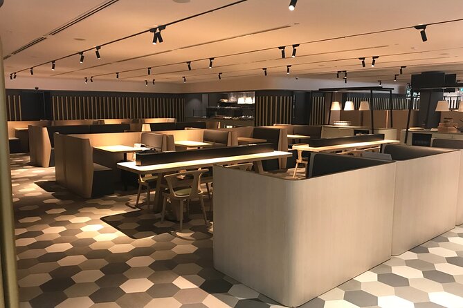Singapore Changi Airport BLOSSOM – SATS & Plaza Premium Lounge at Terminal 4