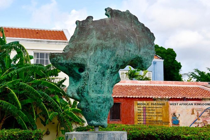 Skip the Line: Museum Kurá Hulanda Admission Ticket