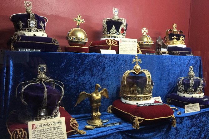Skip the Line:Wax Museum Ticket-World in Wax & Guided Tour of Chamber of Horrors