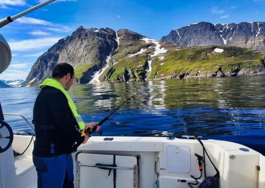 Skjervøy: Guided Fishing Trip With Local Expert