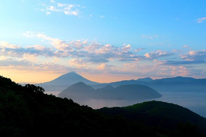 SkyExpress: Lake Toya Customised Private Day Tour (Up to 8 Passengers)