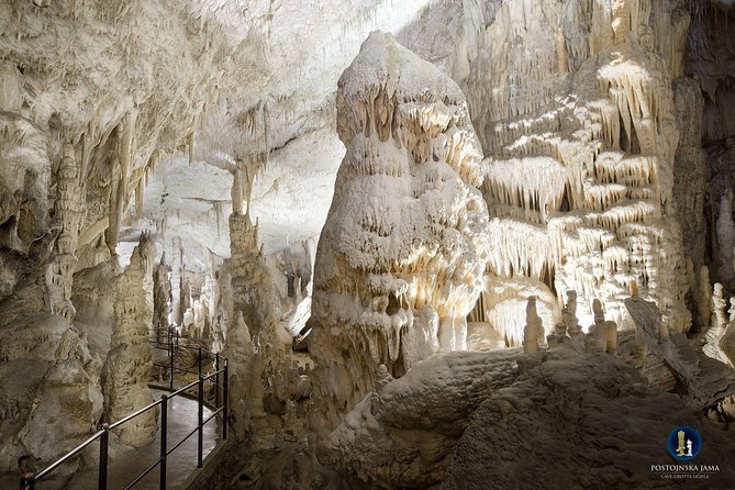 Slovenian Highlights – Lake Bled, Postojna Cave & Predjama Castle From Ljubljana