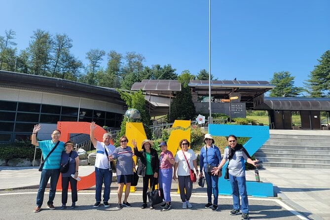 Small Group DMZ Tour & Suspension Bridge With DMZ Experts