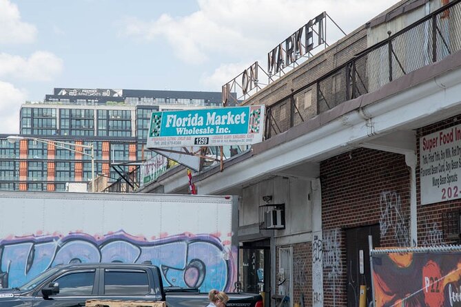 Small Group Food & Drink Tour From Union Station to Union Market