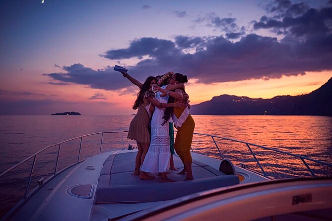 Small Group Tour to Positano by Boat at Sunset - Scenic Coastal Cruise
