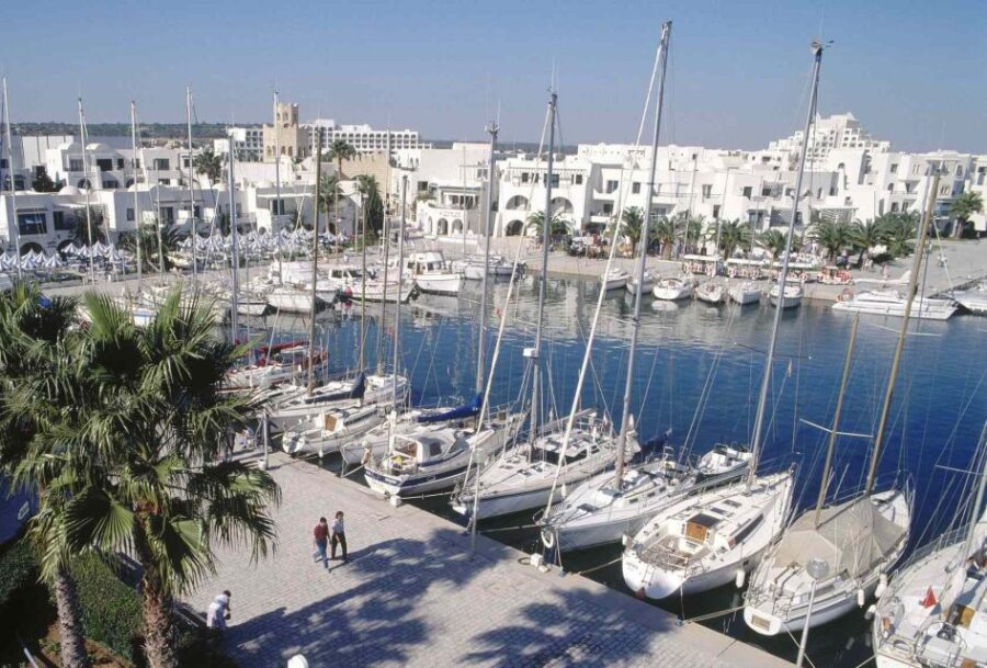 Sousse: Private Trip to Kantaoui, Sousse Medina, and Hergla
