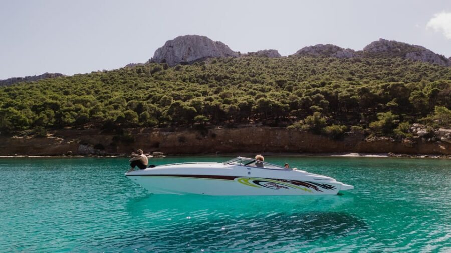 Speedboat Cruise From Lefkas to the Neighboring Islands
