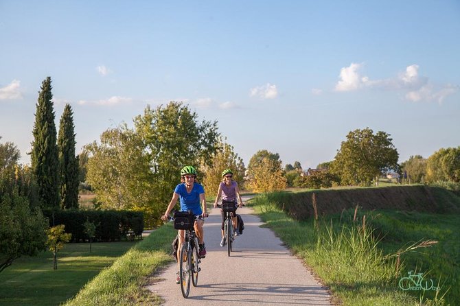 Spello E-Bike Tour With Lunch and Wine Tasting! - Tour Overview