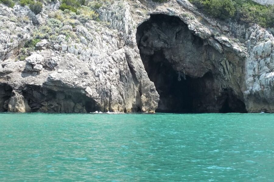 Sperlonga: Private Blue Grotto Boat Tour