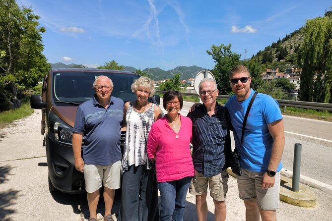 Split to Split Airport Private Transfer 1-8 Pax (Door to Door Transfer) - Service Overview