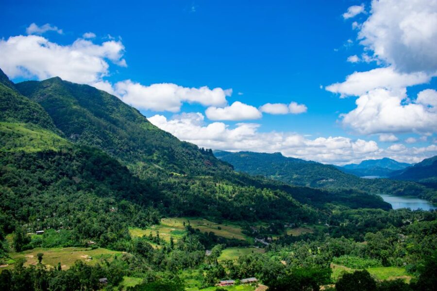Sri Lanka Hill Country Train Trip, Kandy, Nuwara Eliya 2-Day