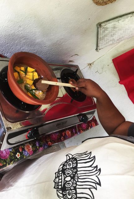 Sri Lankan Cookery With NILU Free Pick up & Drop From Kandy