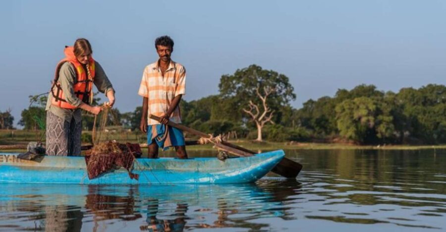SriLankan Village Delight: Fish,Cook,Savor Lunch Experience