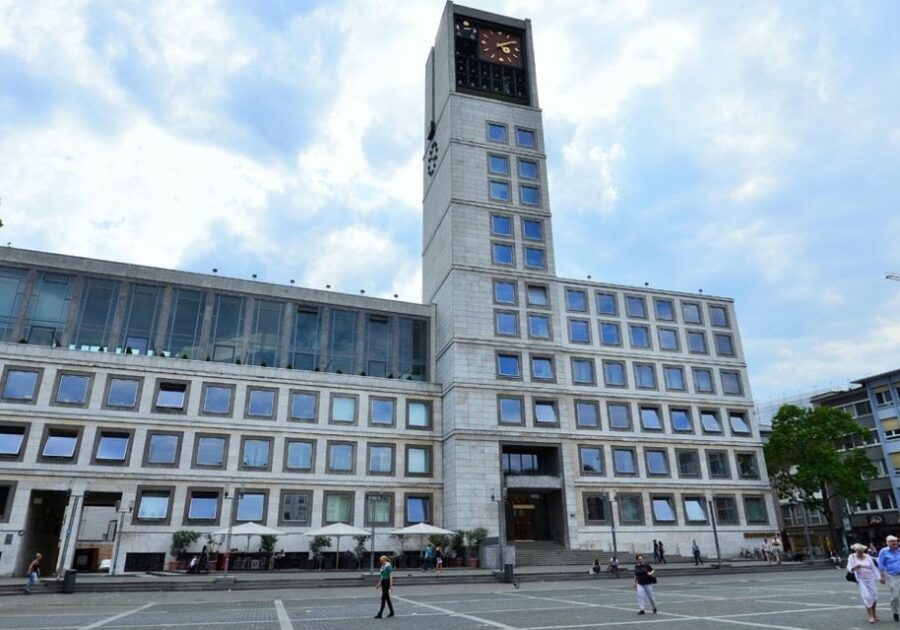 Stuttgart Scavenger Hunt and Sights Self-Guided Tour - Overview and Pricing
