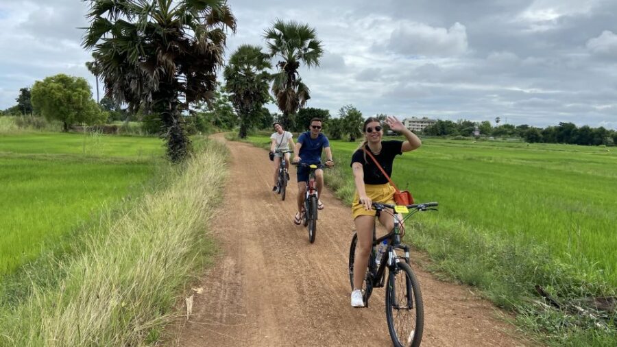 Sukhothai: Historical Park & Countryside Cycling Tour