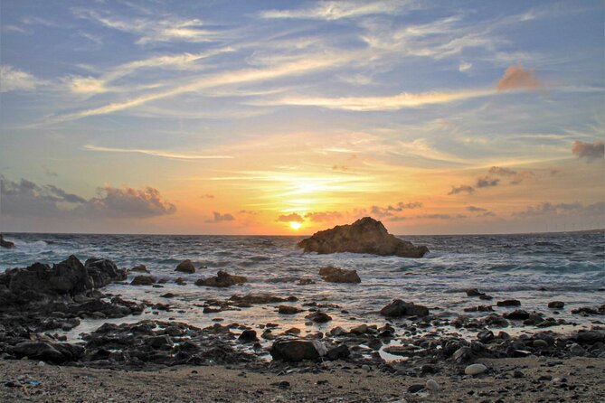 Sunrise Hike With Private Guide to Arubas Natural Pool (Conchi)
