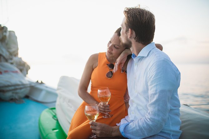 Sunset & Champagne Cruise on a Classic Schooner With Boat Dogs