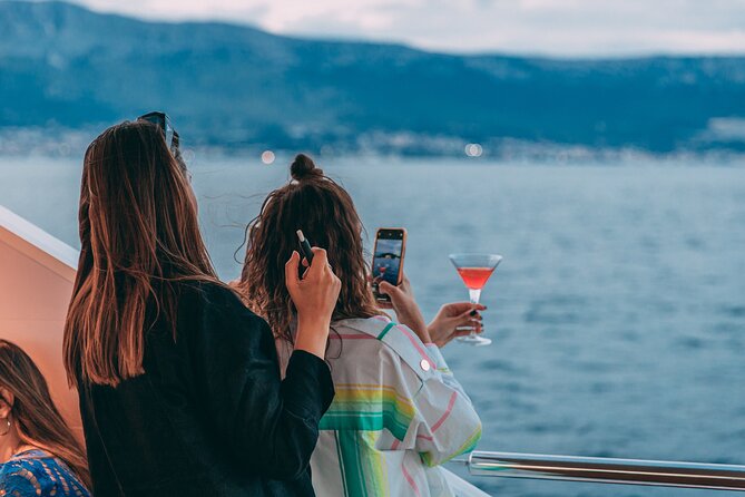 Sunset Cruise From Split With Live Music and Unlimited Open Bar - Cruise Overview