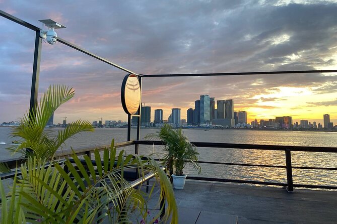 Sunset Cruise in Phnom Penh – One and a Half Hours