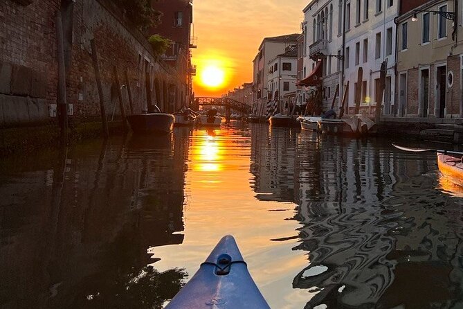 Sunset Kayak Class in Venice: Intermediate Training in the City