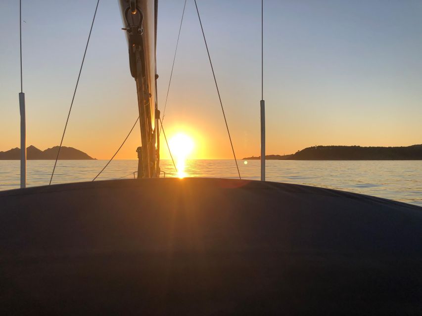 Sunset on a Luxury Sailing Yacht - Lagos - Algarve - Experience Overview