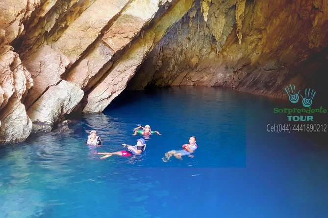 Swallow Show, Tamul Waterfall by Canoe and Cenote Cueva Del Agua