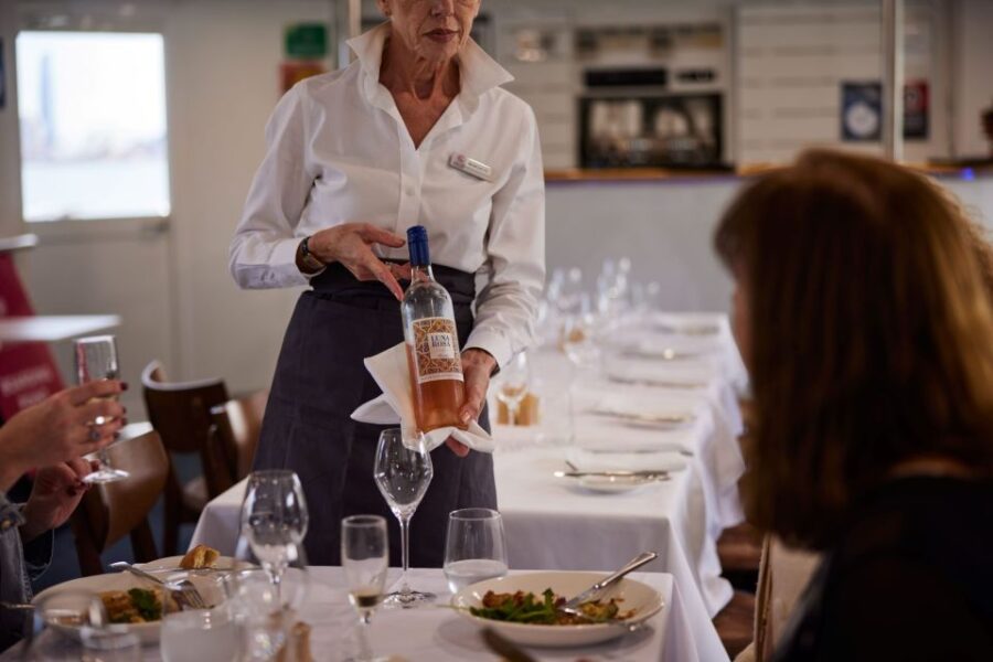 Sydney: 3-Course Dinner Harbor Cruise