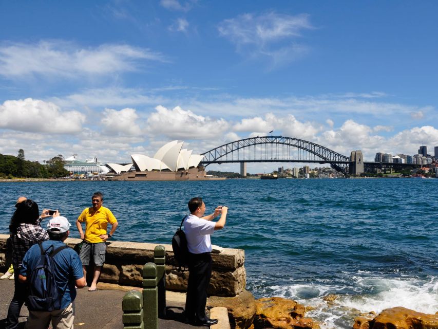 Sydney: City Highlights Guided Bus Tour With Bondi Beach