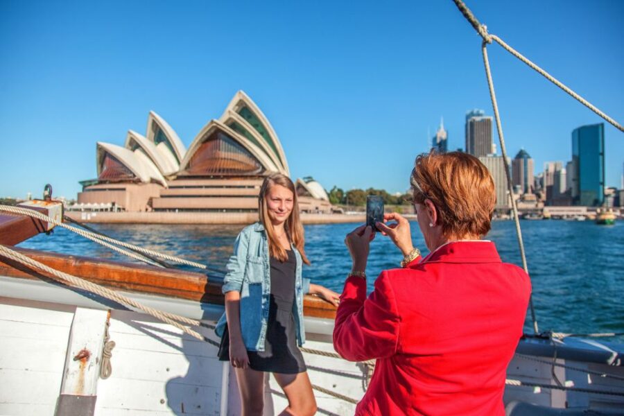 Sydney Harbour: Tall Ship Lunch Cruise