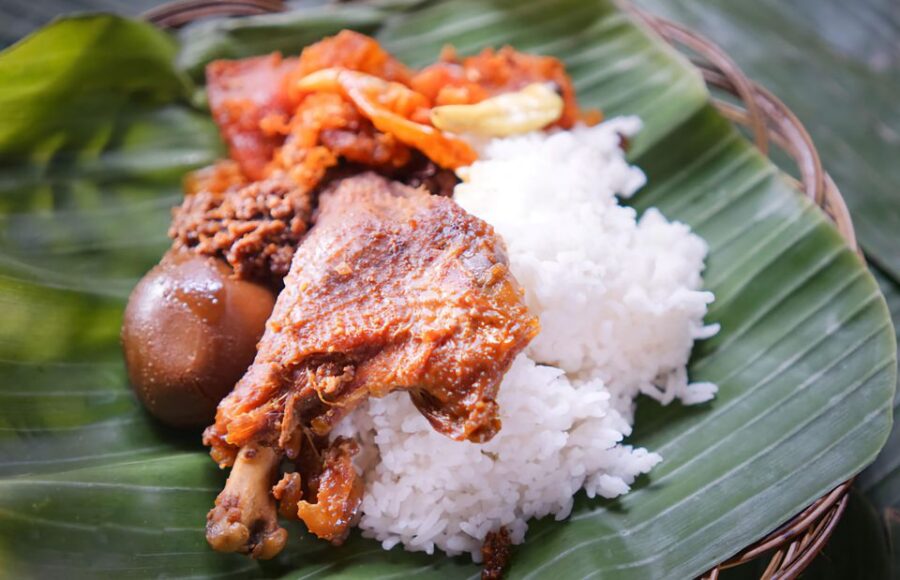 Taman Sari Water Castle, Sultan Palace & Local Food Tasting