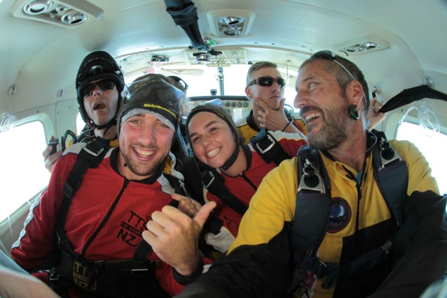 Tandem Skydive Experience in Taupo