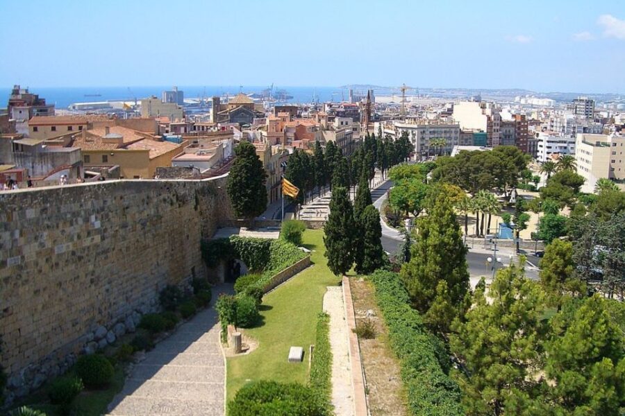 Tarragona:Self-Guided Highlights Scavenger Hunt & Tour