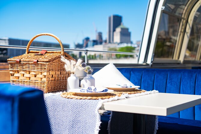 The Bateau-Mouche Picnic Cruise in Montreal