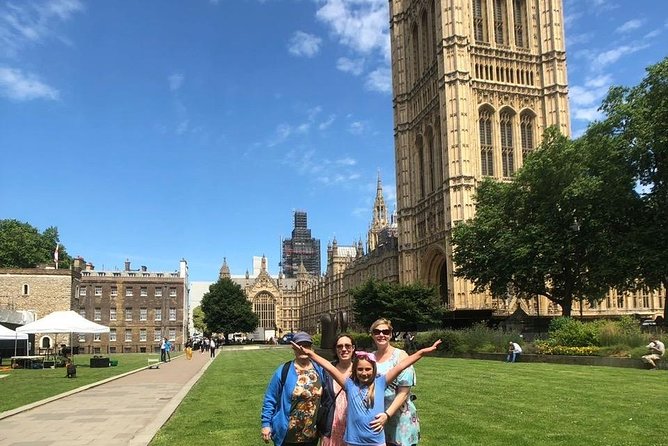 The Heart of Westminster: Private 2-Hour Black Cab Tour - Tour Overview