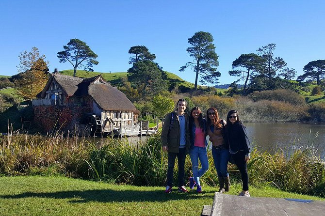The Hobbiton Movie Set Small-Group Guided Tour From Auckland
