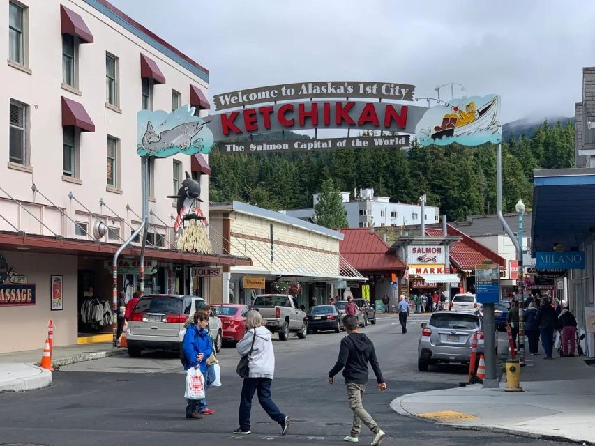 The Ketchikan Private Group Tour: Totem Parks, Sightseeing