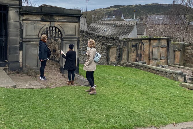 The Pirates Riddle: An Outdoor Treasure Hunt - Discovering Scotlands Pirate History